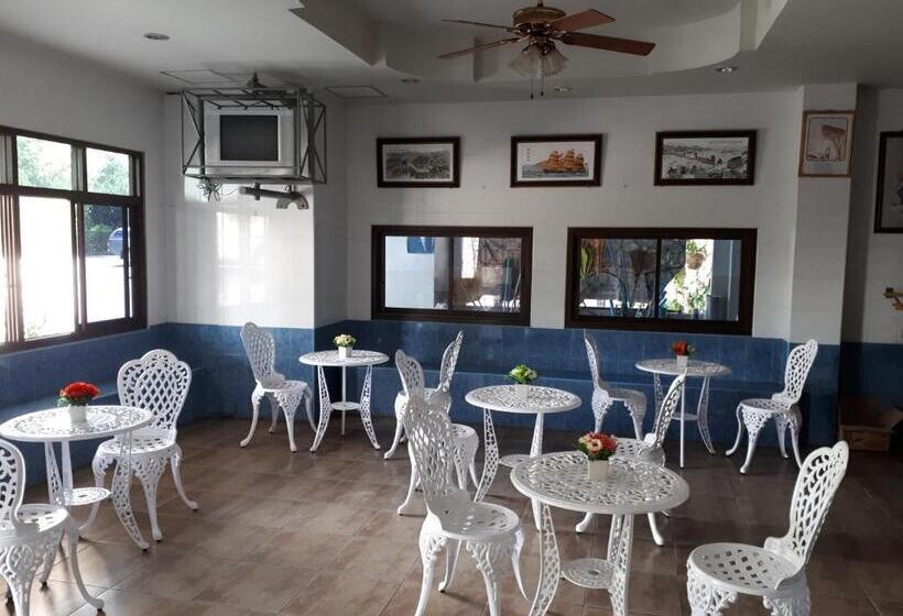 בית מלון כפרי Centerpoint