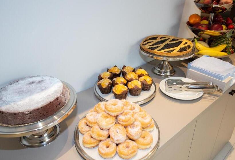 ホテル Odissea Residence E Rooms