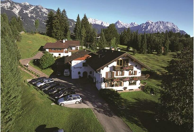 Пансион Gästehaus Alpina