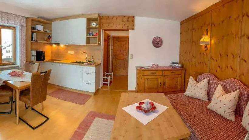 Majatalo Gästehaus Alpina