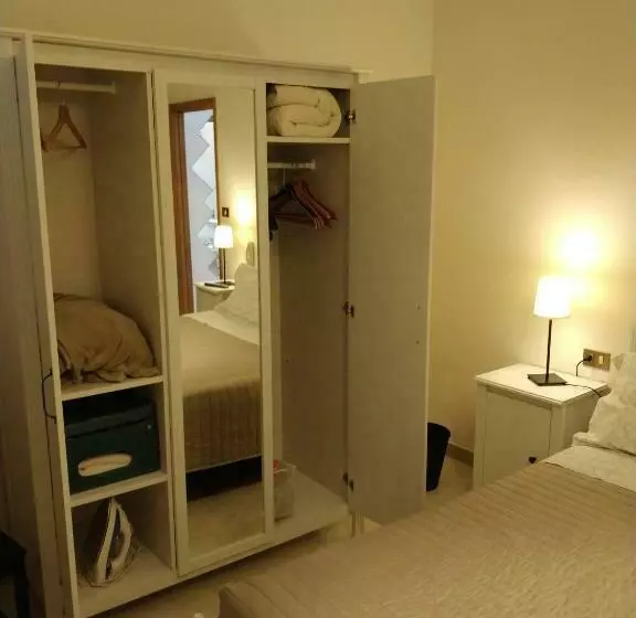 ペンション Isi Guesthouse