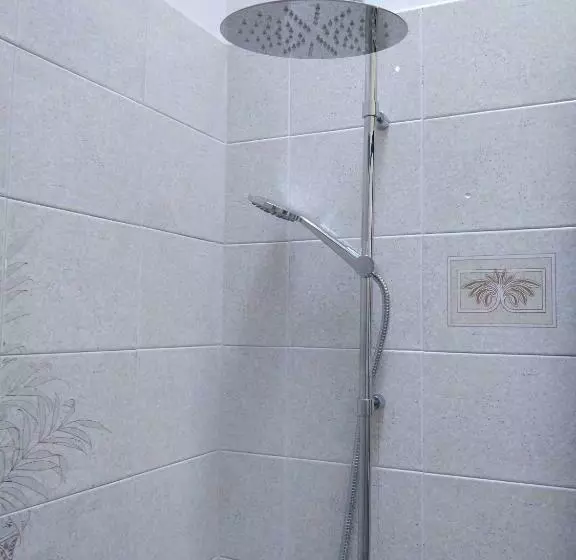 ペンション Isi Guesthouse