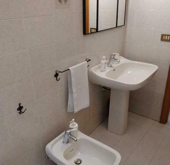 Pensjonat Isi Guesthouse