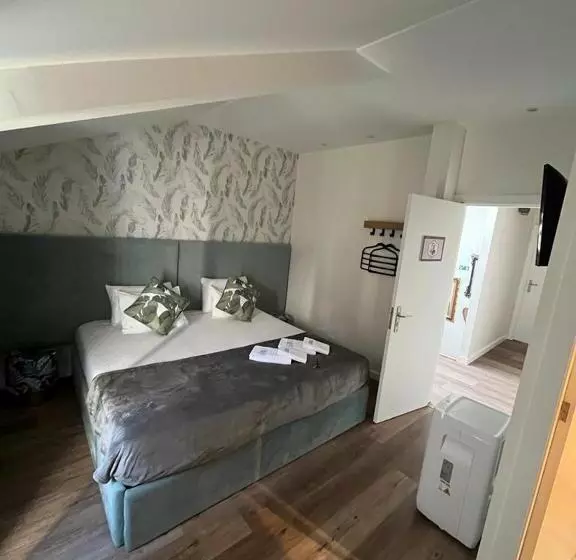 ペンション Junqueira76 Guesthouse