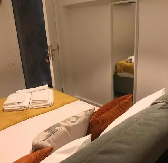 ペンション Junqueira76 Guesthouse