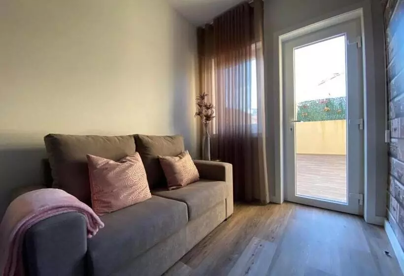 ペンション Junqueira76 Guesthouse