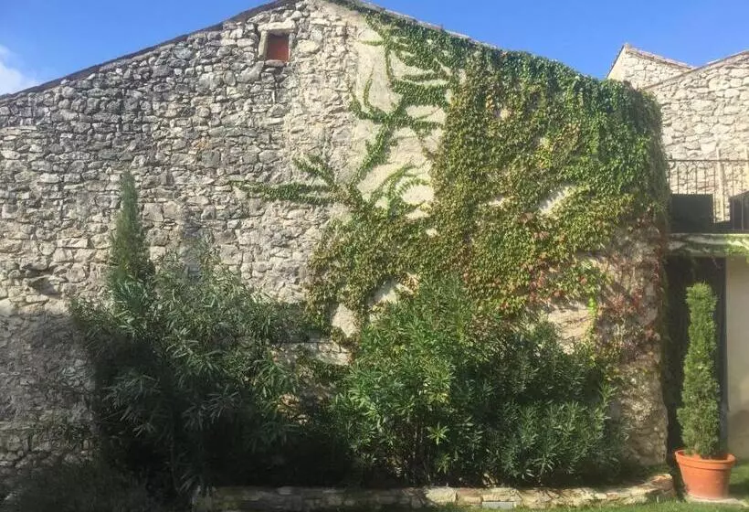 Majatalo Le Village