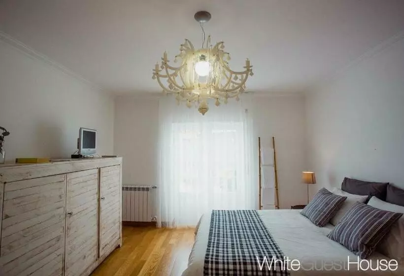 Majatalo White Guest House