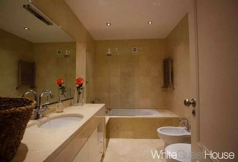 Majatalo White Guest House