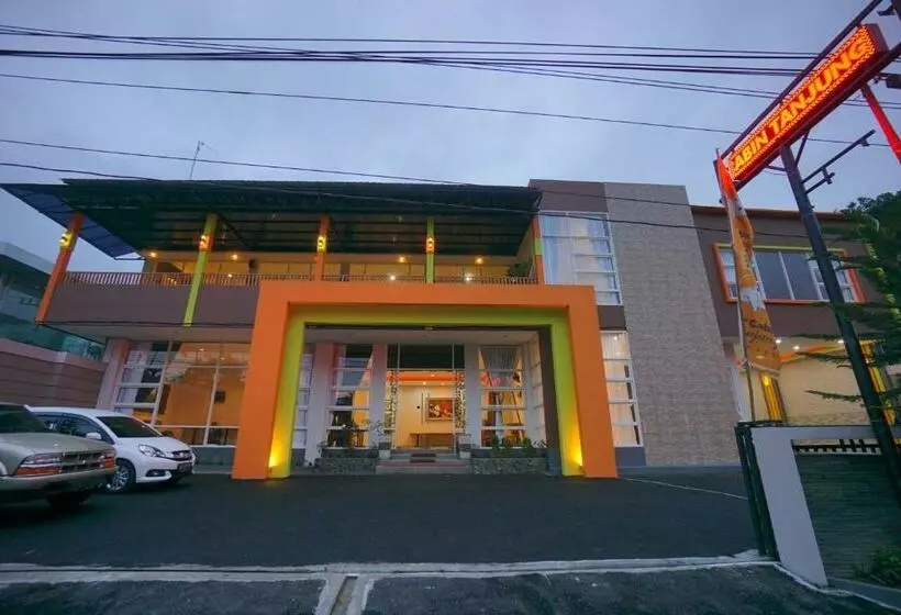 The Cabin Tanjung Hotel Wonosobo