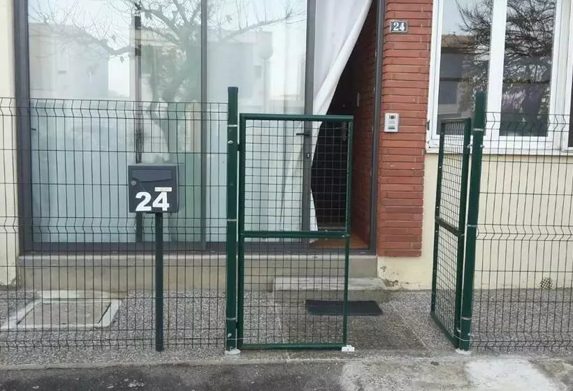 Majatalo Chambre 1 Personne Et Studio 1 Personne Avec Entrée Libre Et Salle De Bain Privée