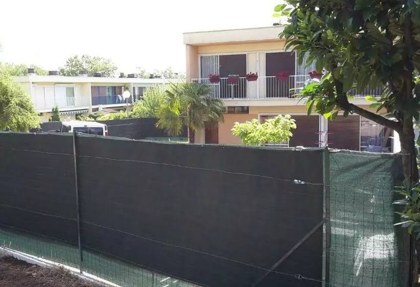 Majatalo Chambre 1 Personne Et Studio 1 Personne Avec Entrée Libre Et Salle De Bain Privée