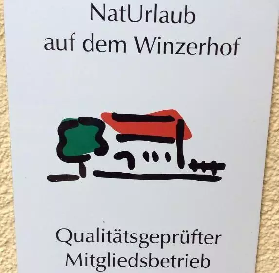 ペンション Ferien Wein Gut Keifer