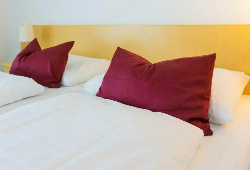 Majatalo Kaplan Am Kurpark