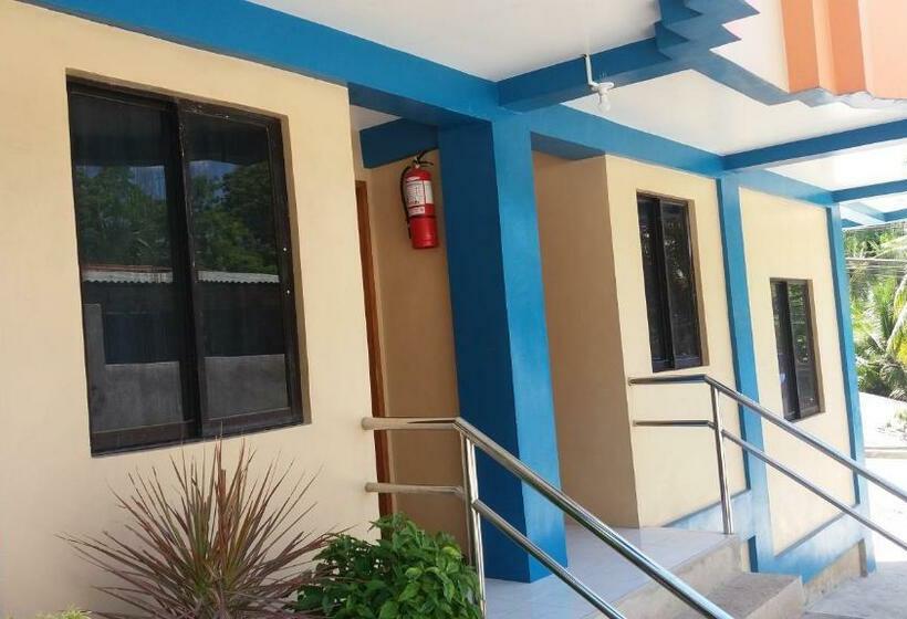 Majatalo R & R  Guesthouse