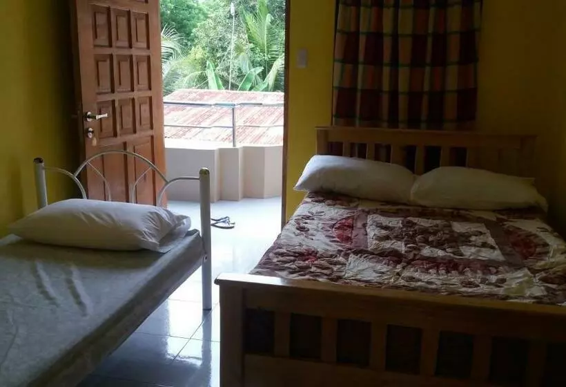 ペンション R & R  Guesthouse