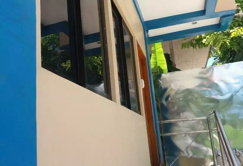 ペンション R & R  Guesthouse