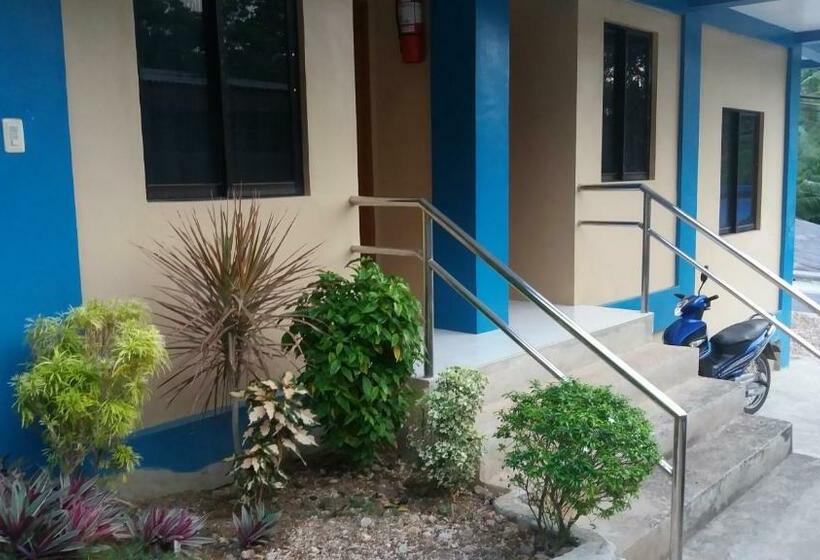 Majatalo R & R  Guesthouse