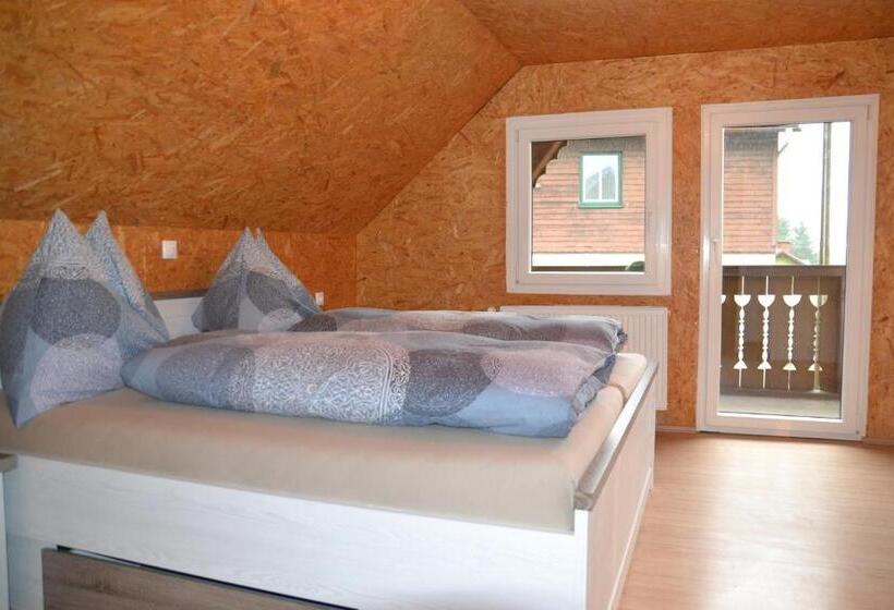 펜션 Seerestaurant & Suiten Hayat