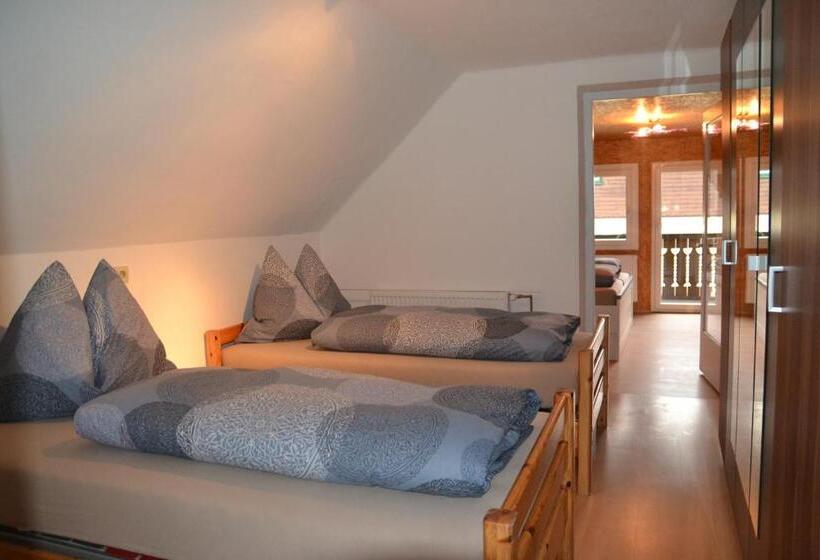 펜션 Seerestaurant & Suiten Hayat