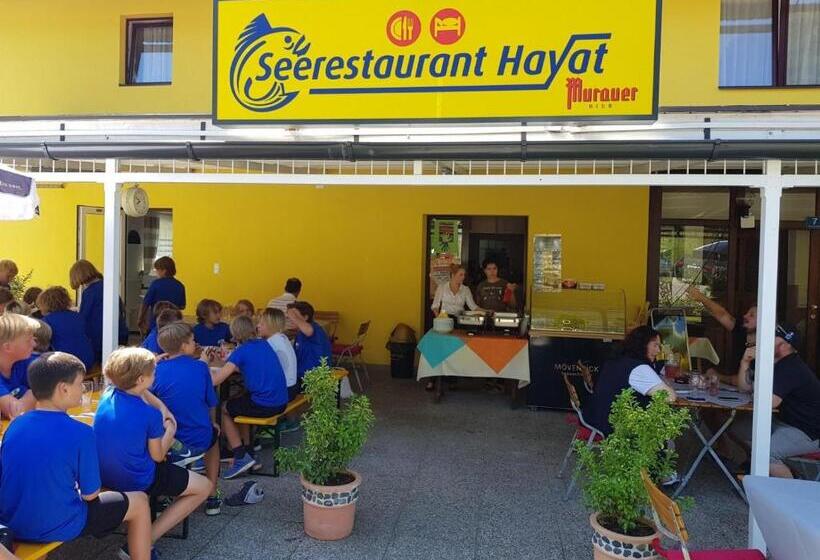 펜션 Seerestaurant & Suiten Hayat