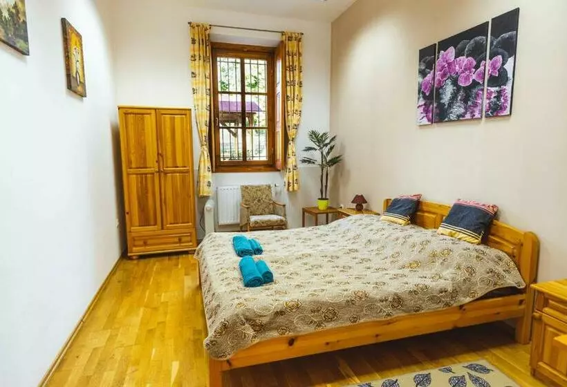 Majatalo Tolnay Kúria és Vendégház