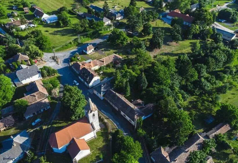 Majatalo Tolnay Kúria és Vendégház