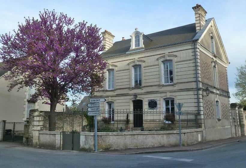 פנסיון Une Maison En Touraine