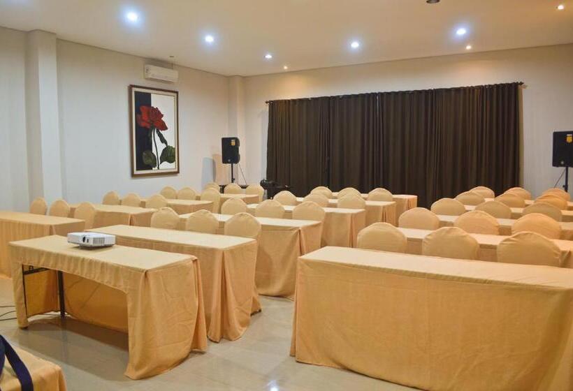 The Cabin Tanjung Hotel Wonosobo