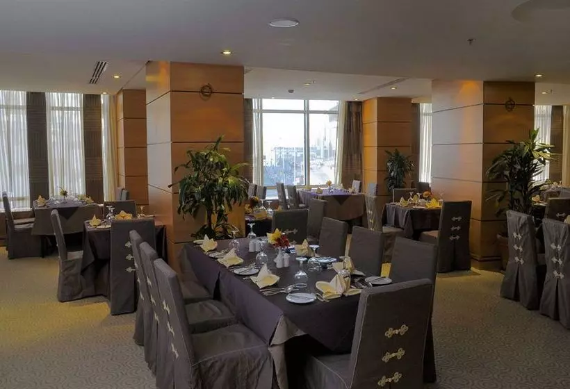 ホテル Elaf Al Salam