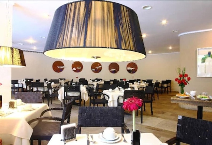 Ferraretto Guarujá Hotel & Spa