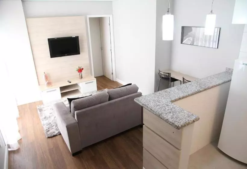 هتل Higienopolis  & Suites