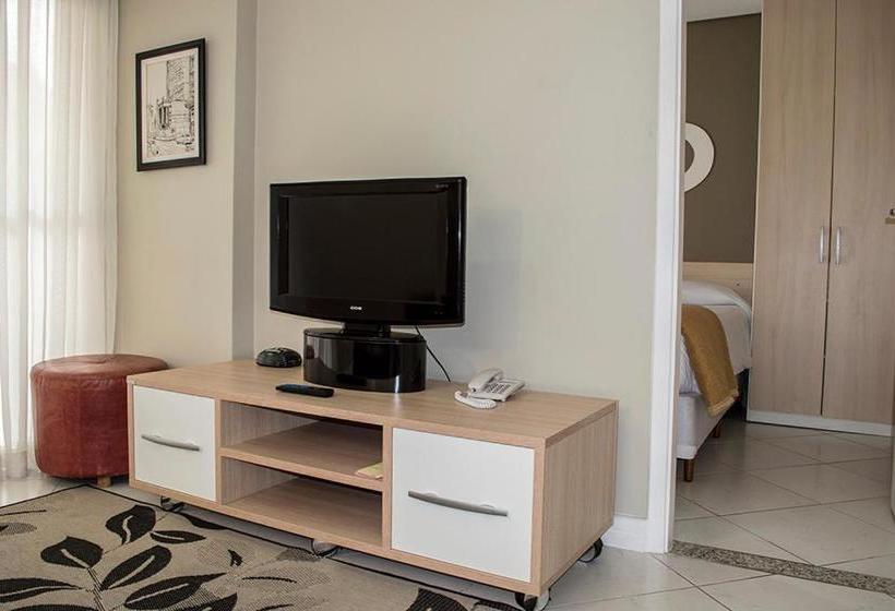 هتل Higienopolis & Suites