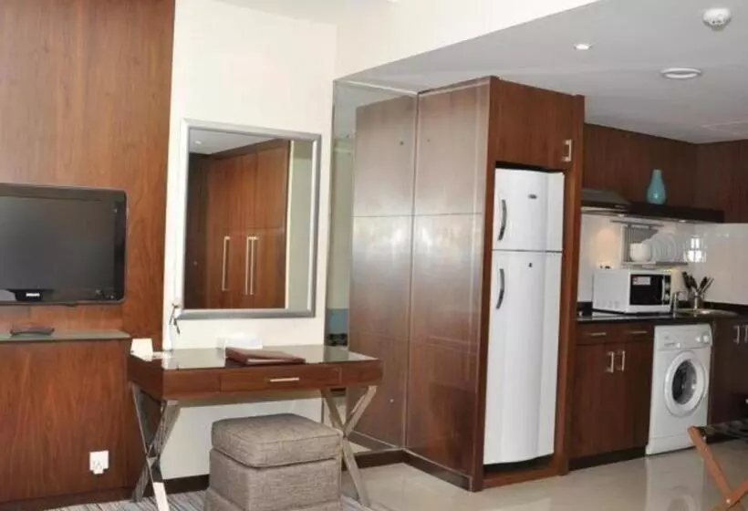 Phoenix Plaza Hotel Apartments