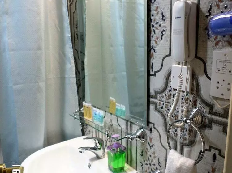 Отель Sun City International