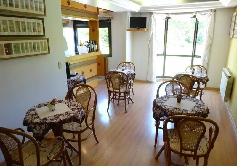 Otel Tissiani Canela