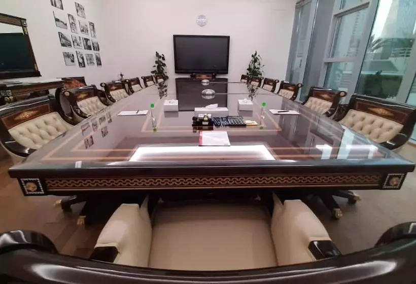 Marina Hotel Apartments