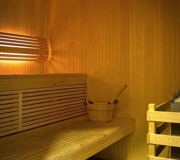 Marina Hotel Apartments