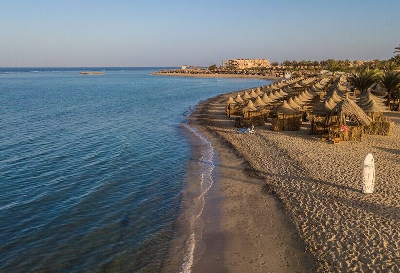 استراحتگاه Utopia Beach Club