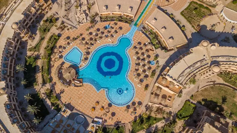 استراحتگاه Utopia Beach Club