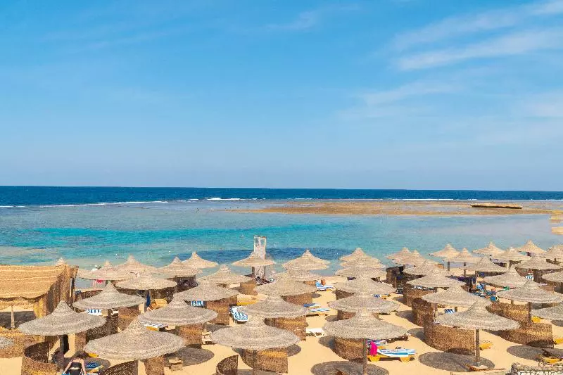 استراحتگاه Utopia Beach Club