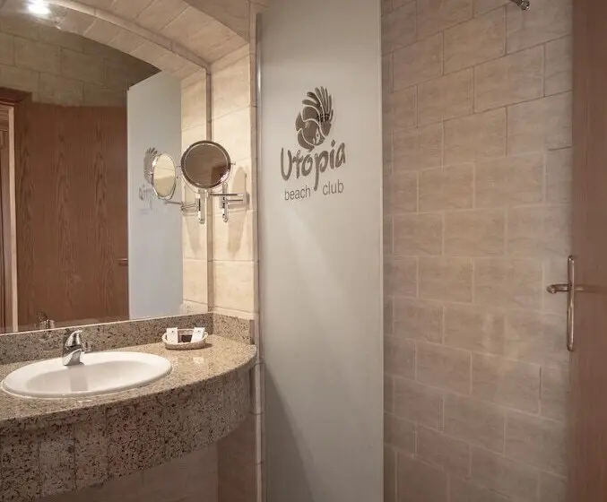 استراحتگاه Utopia Beach Club