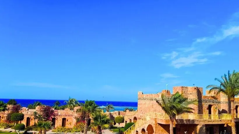 استراحتگاه Utopia Beach Club