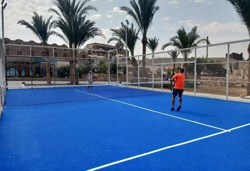 استراحتگاه Utopia Beach Club