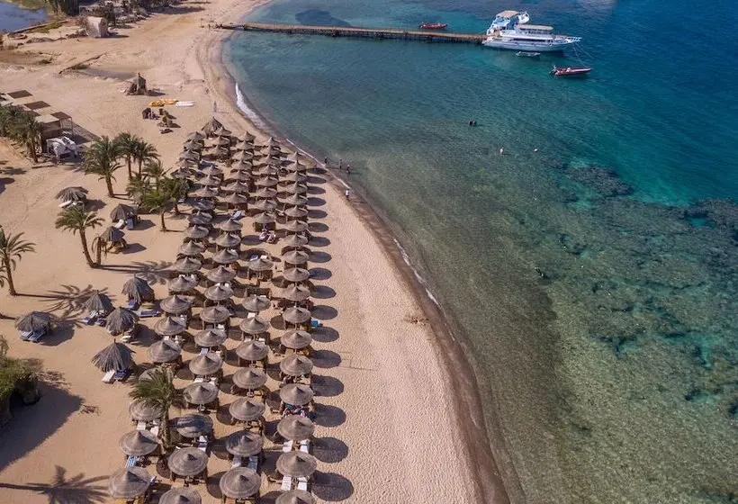 استراحتگاه Utopia Beach Club