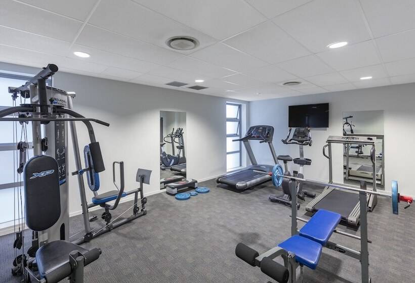 Tetra Serviced Apartments By Castle