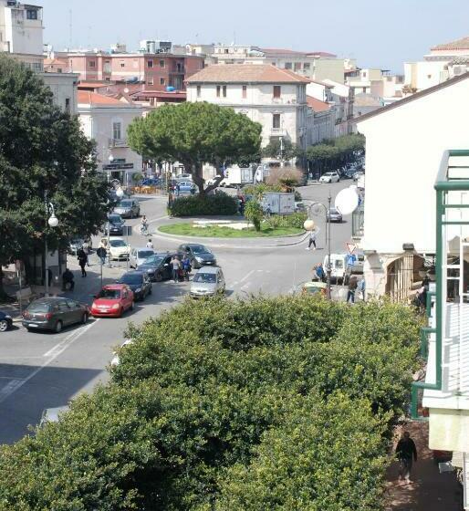 تختخواب و صبحانه La Fortezza