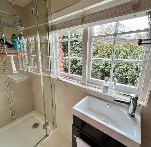 Bed and Breakfast Vine Cottage