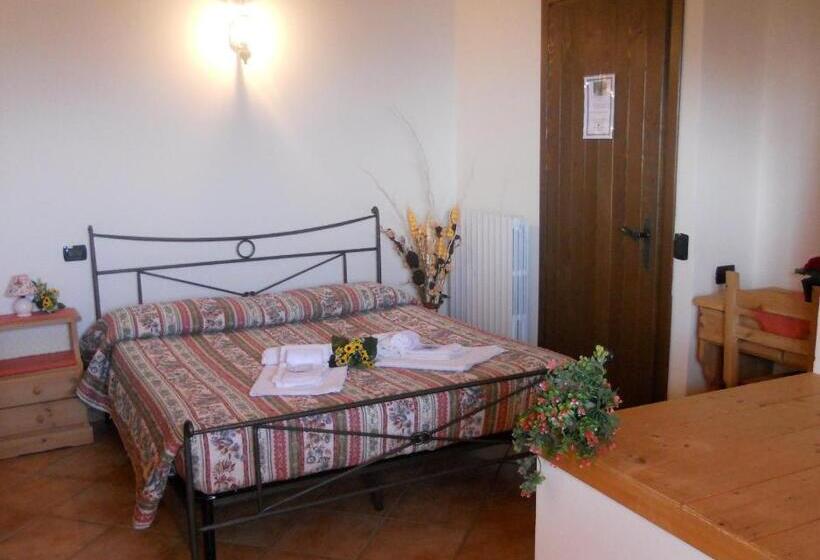 בית מלון כפרי Agriturismo Lusani