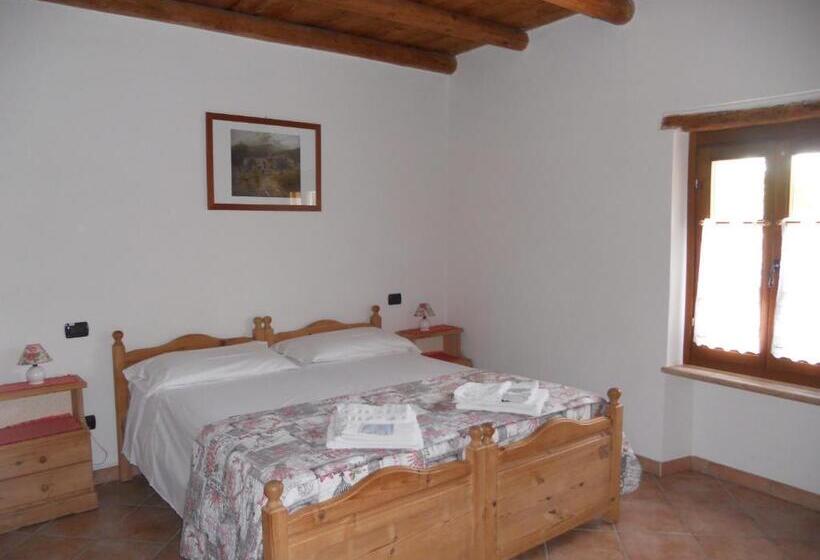 בית מלון כפרי Agriturismo Lusani